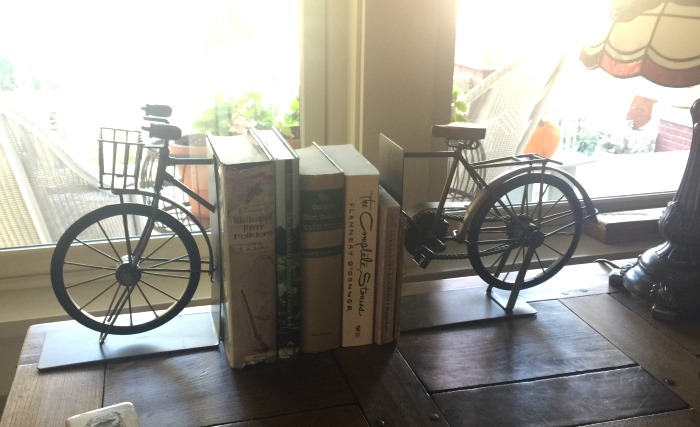 Bicycle bookends